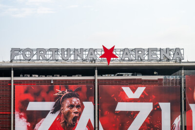 Velký 3D nápis a logo pro fotbalový stadion Fortuna Arena - 5.jpg