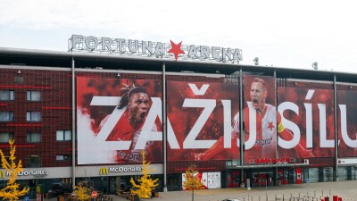 Velký 3D nápis a logo pro fotbalový stadion Fortuna Arena - 9.jpg